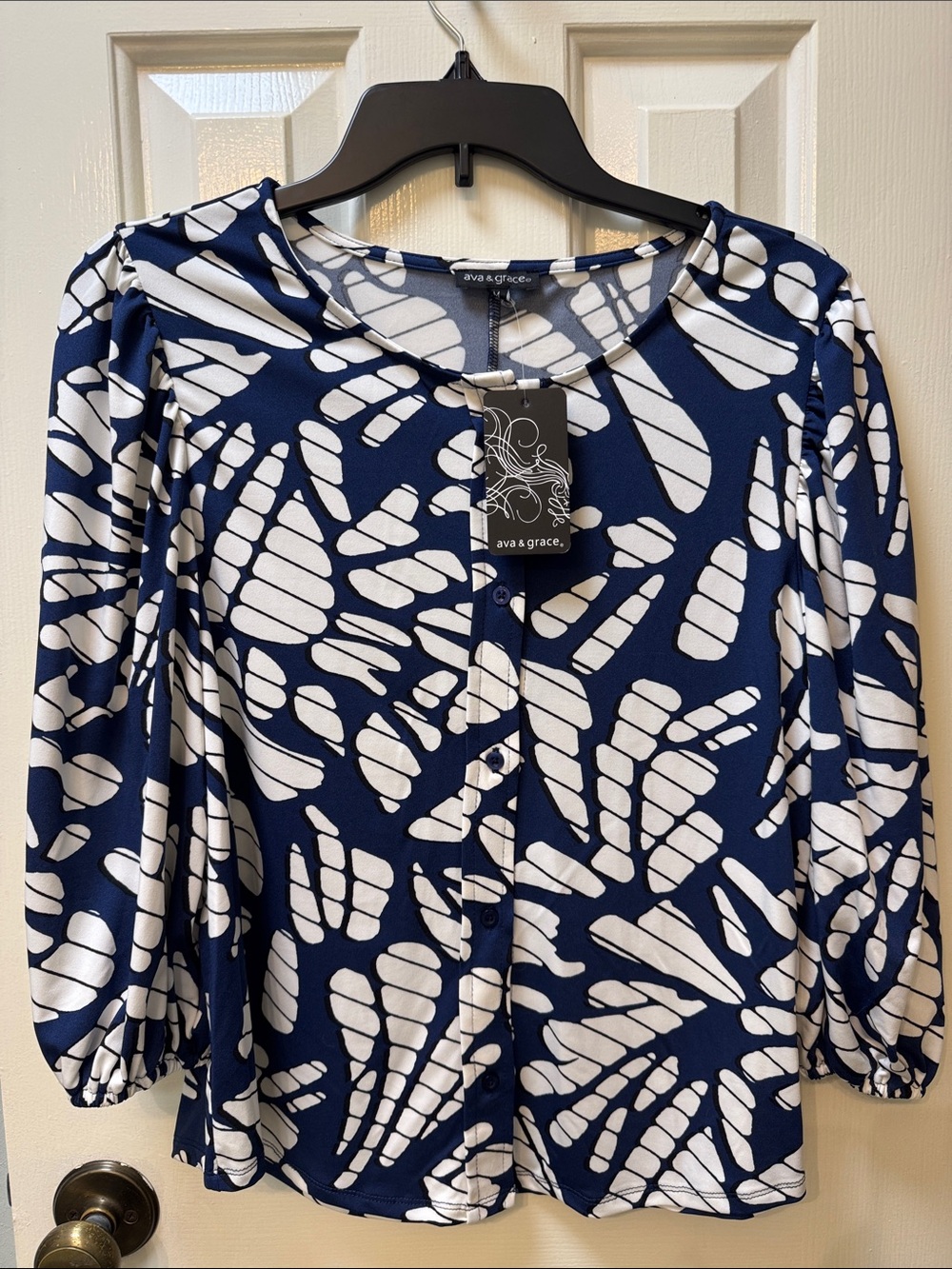 Ava & Grace Navy and White Abstract Print Button-Front Blouse